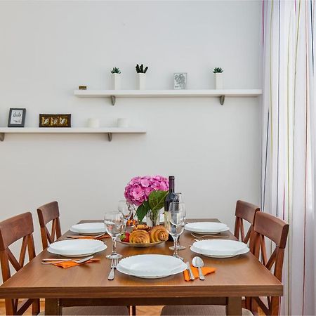 Waikiki Beach House Villa Tivat Bagian luar foto